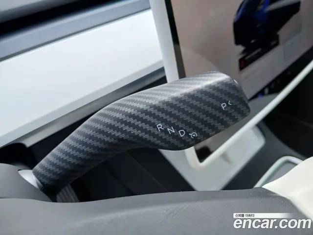 Tesla Model Y 2023 0.2 автомат (гидро), миниатюра 11 Tesla Model Y 2023 0.2 автомат (гидро), миниатюра 11
