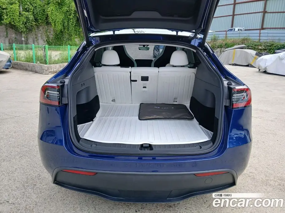 Tesla Model Y 2023 0.2 автомат (гидро), фото 20 Tesla Model Y 2023 0.2 автомат (гидро), фото 20