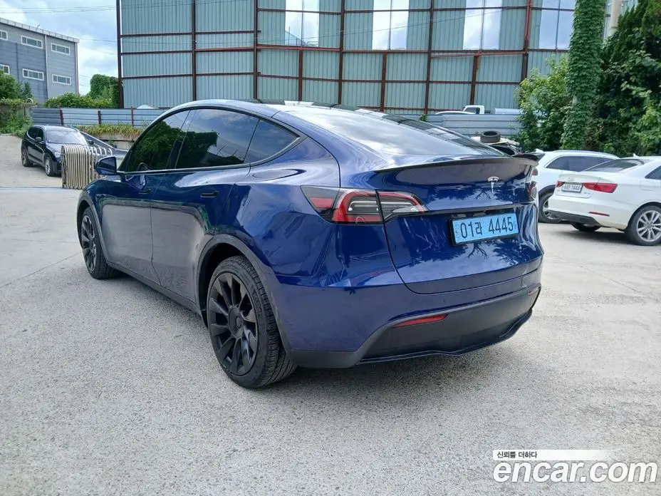 Tesla Model Y 2023 0.2 автомат (гидро), фото 4 Tesla Model Y 2023 0.2 автомат (гидро), фото 4