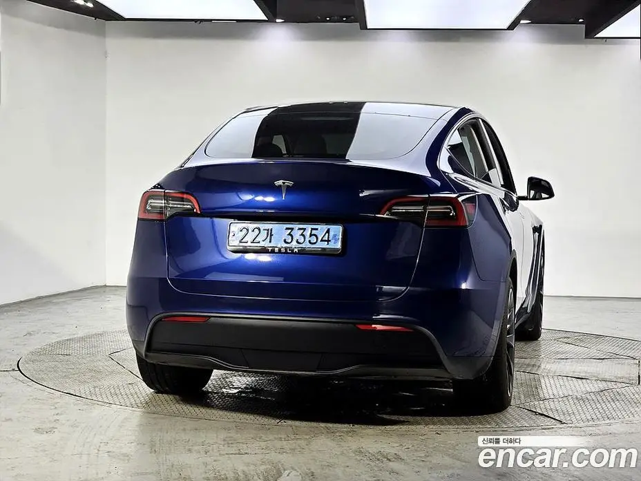 Tesla Model Y 2024 0.1 автомат (гидро), фото 3 Tesla Model Y 2024 0.1 автомат (гидро), фото 3