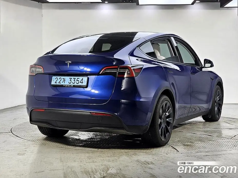 Tesla Model Y 2024 0.1 автомат (гидро), фото 4 Tesla Model Y 2024 0.1 автомат (гидро), фото 4