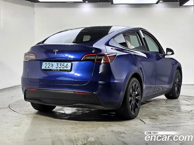 Tesla Model Y 2024 0.1 автомат (гидро), миниатюра 4 Tesla Model Y 2024 0.1 автомат (гидро), миниатюра 4