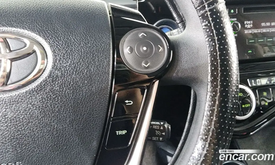 Toyota Prius 2018 1.5 автомат (гидро), фото 21 Toyota Prius 2018 1.5 автомат (гидро), фото 21