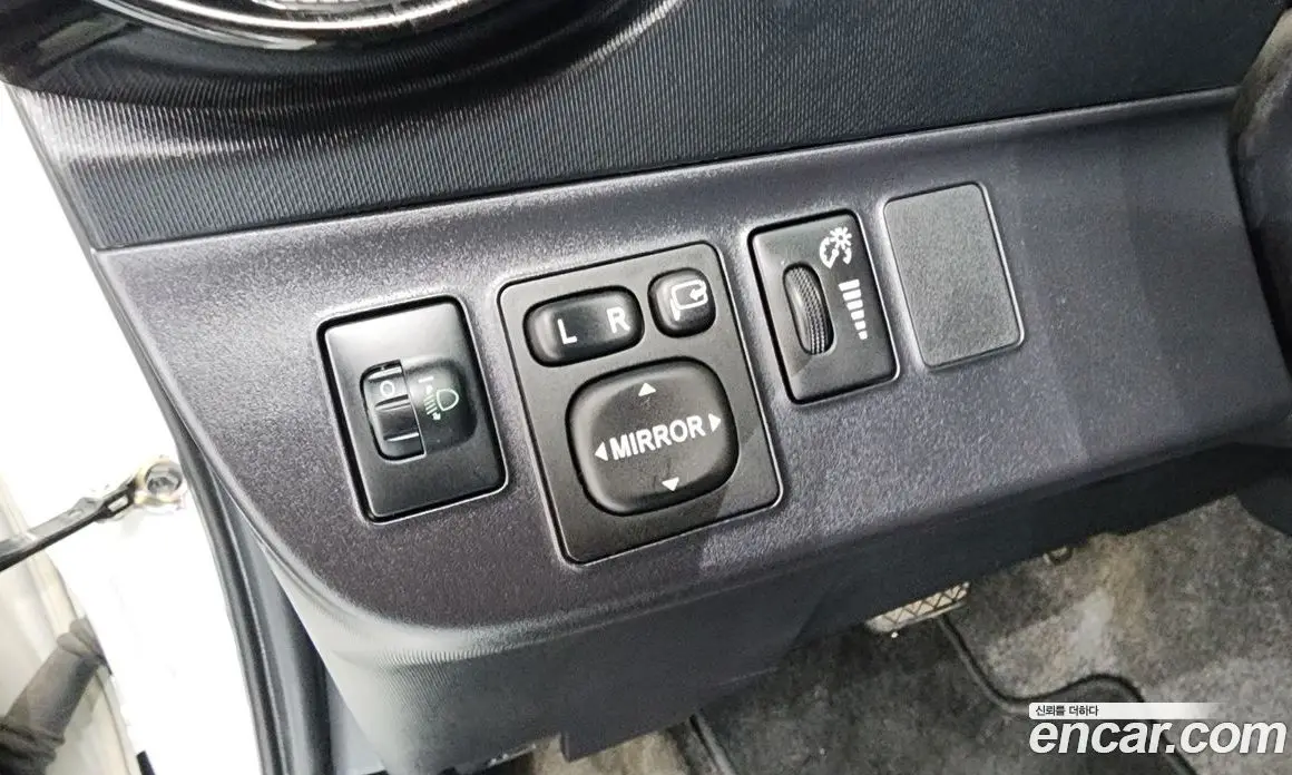 Toyota Prius 2018 1.5 автомат (гидро), фото 24 Toyota Prius 2018 1.5 автомат (гидро), фото 24