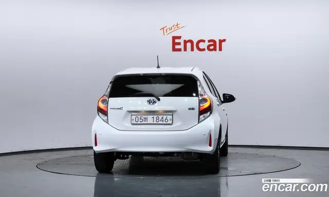 Toyota Prius 2018 1.5 автомат (гидро), миниатюра 4 Toyota Prius 2018 1.5 автомат (гидро), миниатюра 4