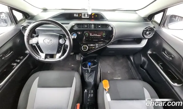 Toyota Prius 2018 1.5 автомат (гидро), миниатюра 10 Toyota Prius 2018 1.5 автомат (гидро), миниатюра 10