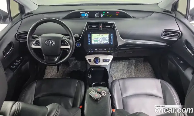 Toyota Prius 2018 1.8 автомат (гидро), миниатюра 7