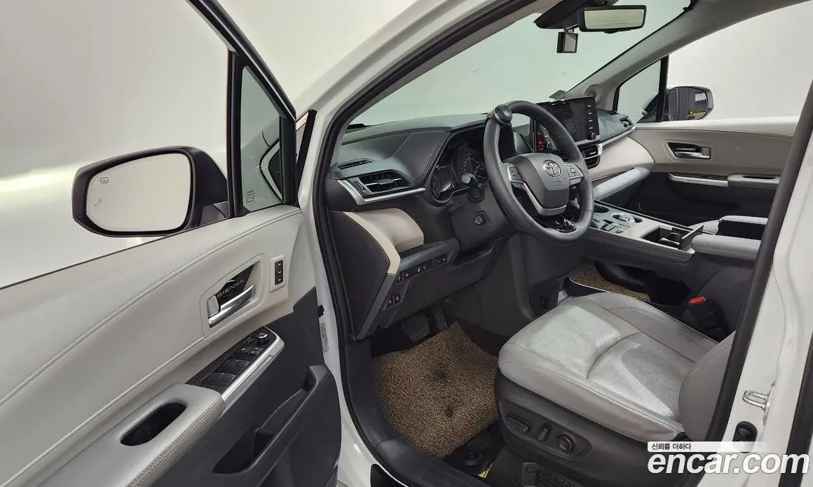 Toyota Sienna 2023 2.5 автомат (гидро), фото 13 Toyota Sienna 2023 2.5 автомат (гидро), фото 13