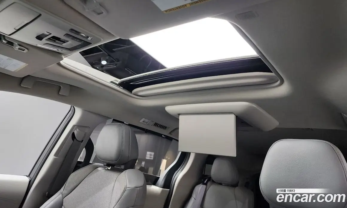 Toyota Sienna 2023 2.5 автомат (гидро), фото 24 Toyota Sienna 2023 2.5 автомат (гидро), фото 24