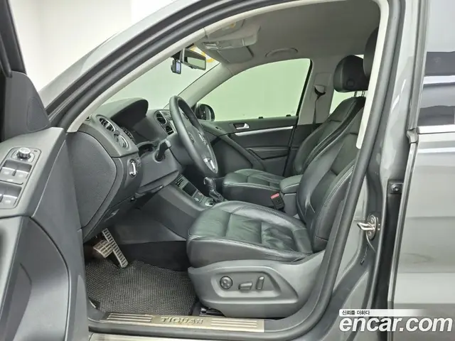 Volkswagen Tiguan 2014 2.0 автомат (гидро), миниатюра 11 Volkswagen Tiguan 2014 2.0 автомат (гидро), миниатюра 11