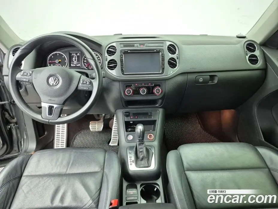Volkswagen Tiguan 2014 2.0 автомат (гидро), фото 7 Volkswagen Tiguan 2014 2.0 автомат (гидро), фото 7