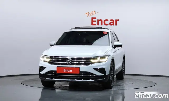 Volkswagen Tiguan 2023 2.0 автомат (гидро), миниатюра 3 Volkswagen Tiguan 2023 2.0 автомат (гидро), миниатюра 3