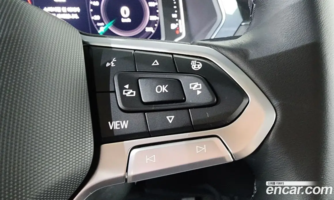 Volkswagen Tiguan 2023 2.0 автомат (гидро), фото 22 Volkswagen Tiguan 2023 2.0 автомат (гидро), фото 22