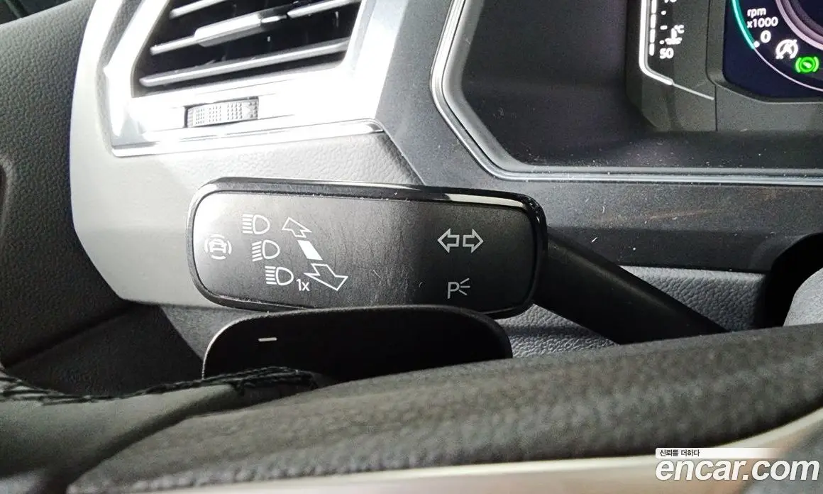 Volkswagen Tiguan 2023 2.0 автомат (гидро), фото 36 Volkswagen Tiguan 2023 2.0 автомат (гидро), фото 36