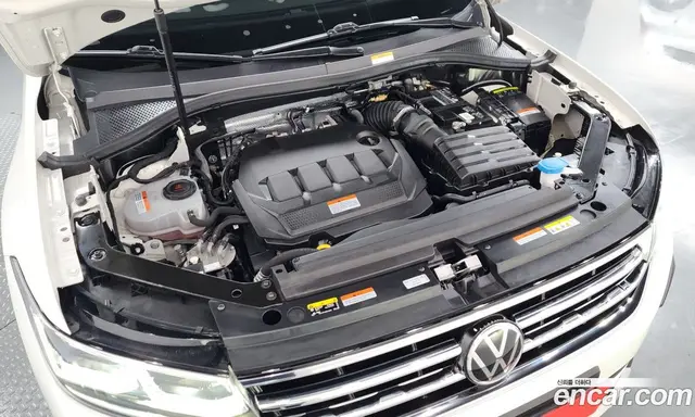 Volkswagen Tiguan 2023 2.0 автомат (гидро), миниатюра 6 Volkswagen Tiguan 2023 2.0 автомат (гидро), миниатюра 6