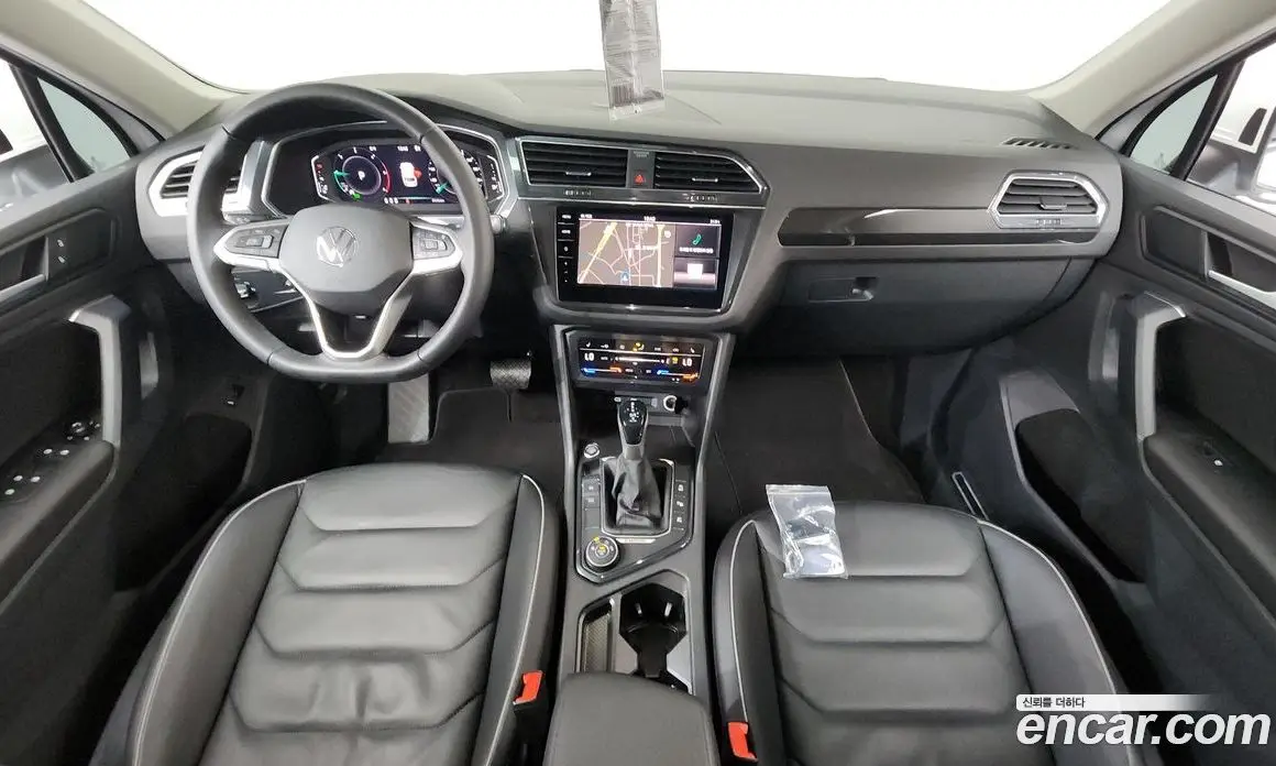Volkswagen Tiguan 2023 2.0 автомат (гидро), фото 10 Volkswagen Tiguan 2023 2.0 автомат (гидро), фото 10