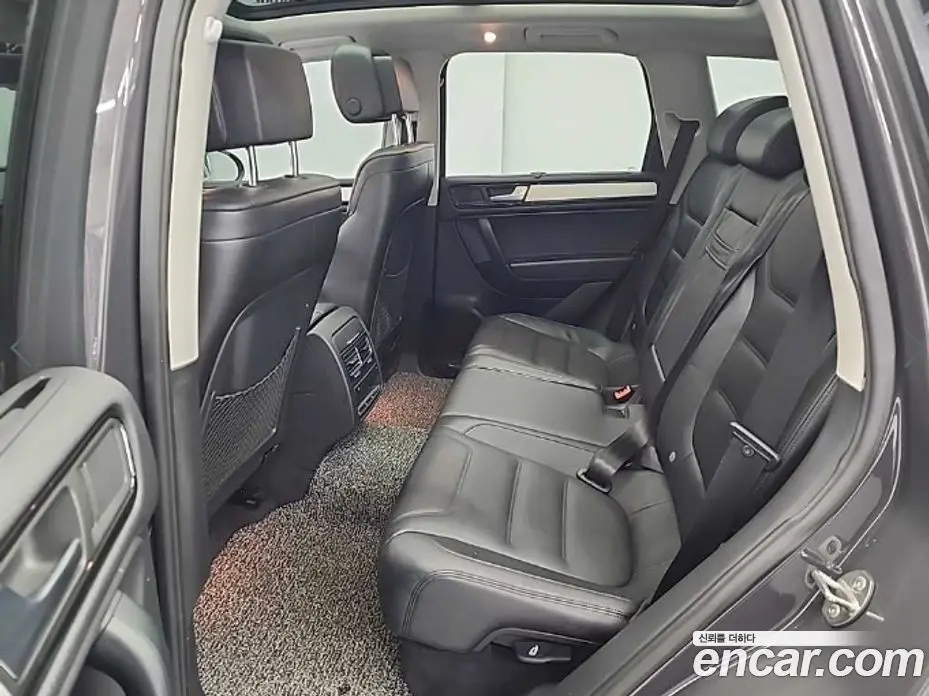 Volkswagen Touareg 2012 3.0 автомат (гидро), фото 12 Volkswagen Touareg 2012 3.0 автомат (гидро), фото 12