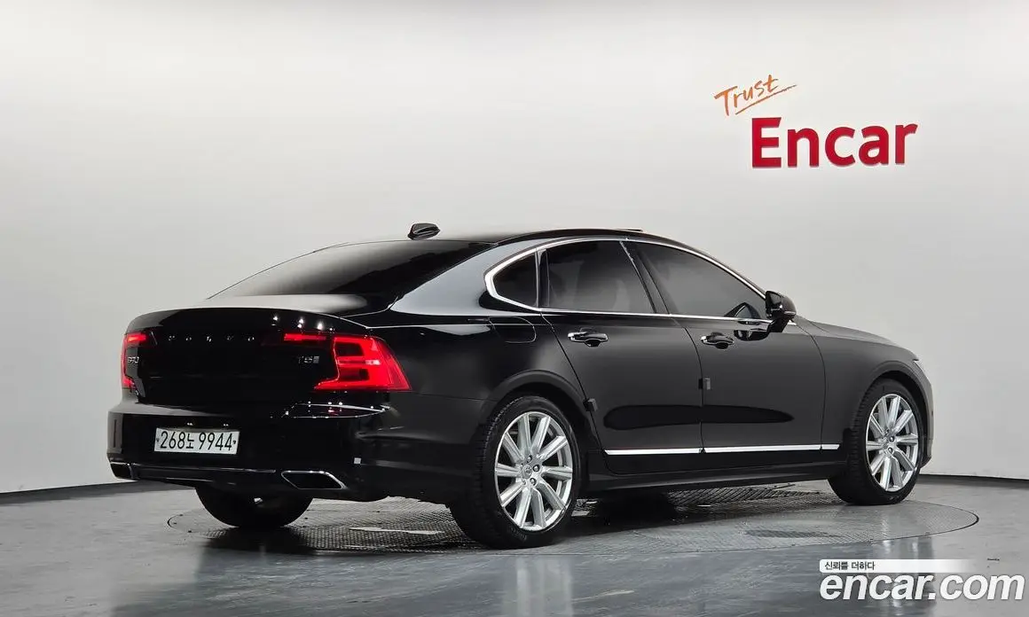 Volvo S90 2020 2.0 автомат (гидро), фото 2 Volvo S90 2020 2.0 автомат (гидро), фото 2