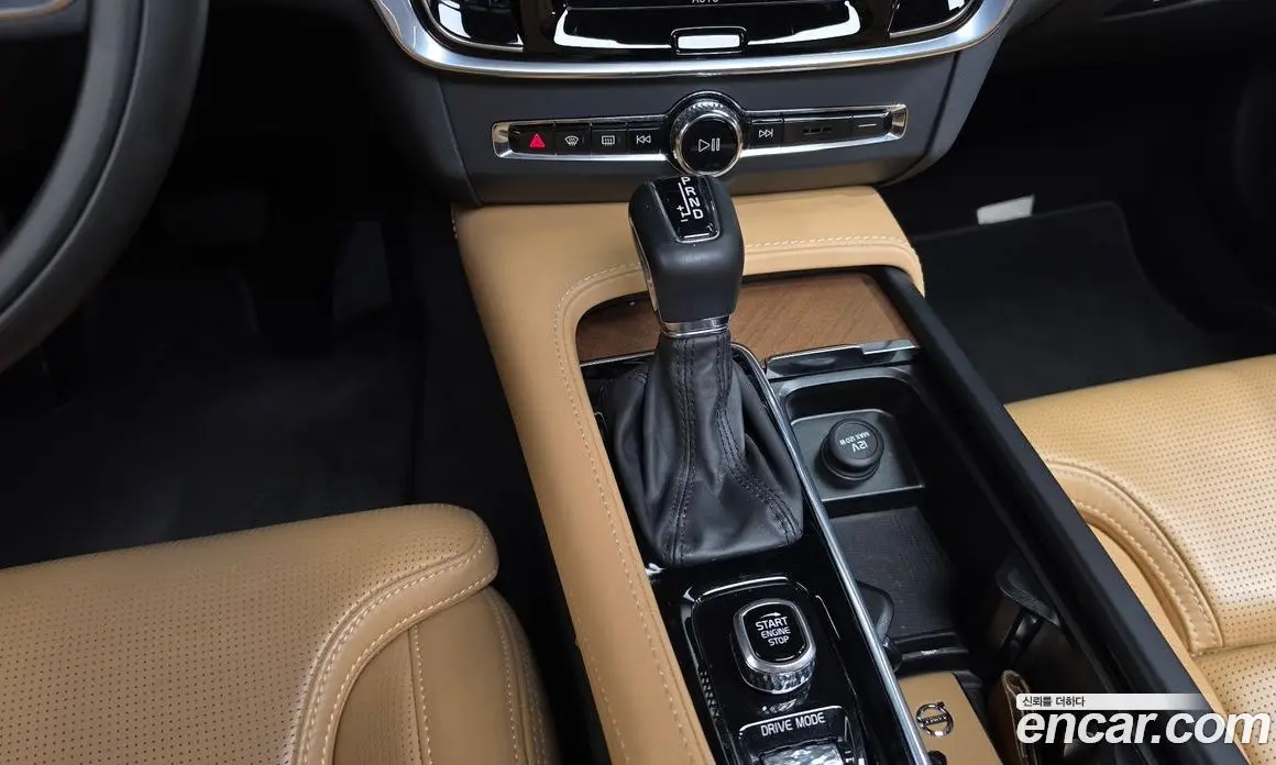 Volvo S90 2020 2.0 автомат (гидро), фото 12 Volvo S90 2020 2.0 автомат (гидро), фото 12