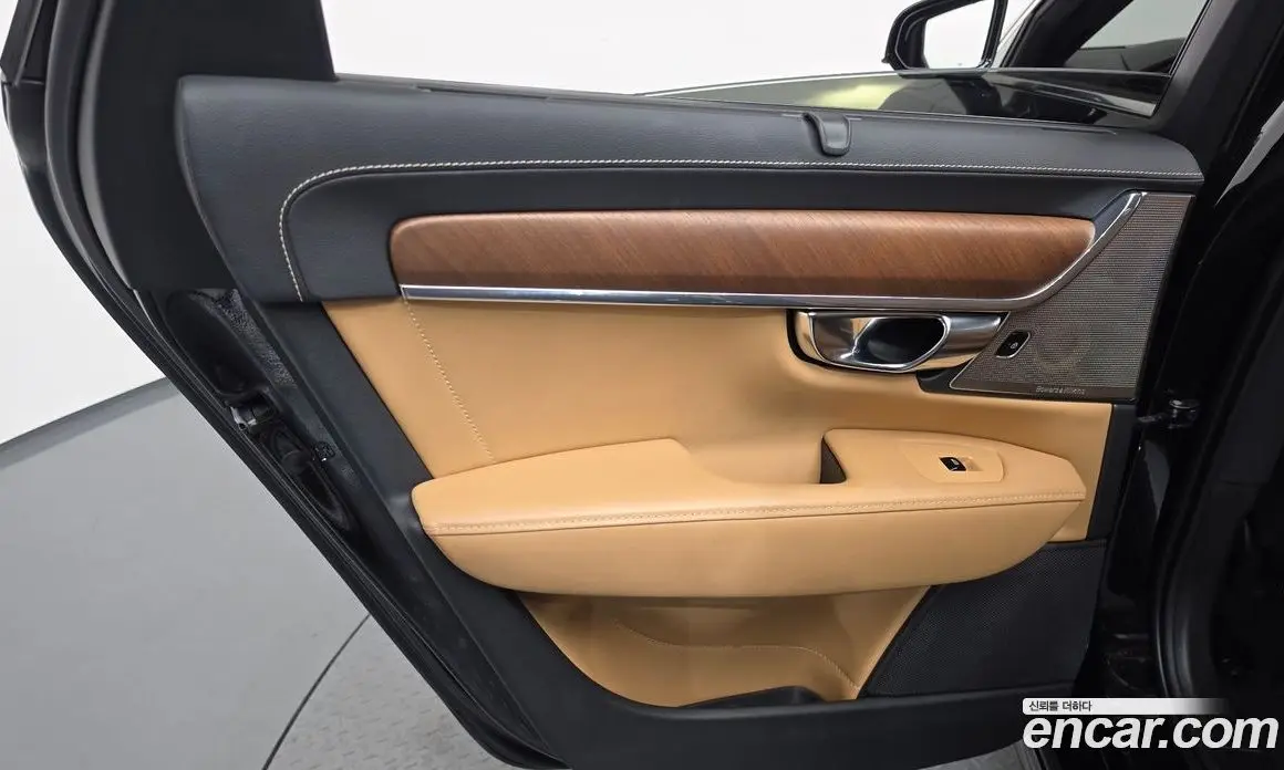 Volvo S90 2020 2.0 автомат (гидро), фото 15 Volvo S90 2020 2.0 автомат (гидро), фото 15