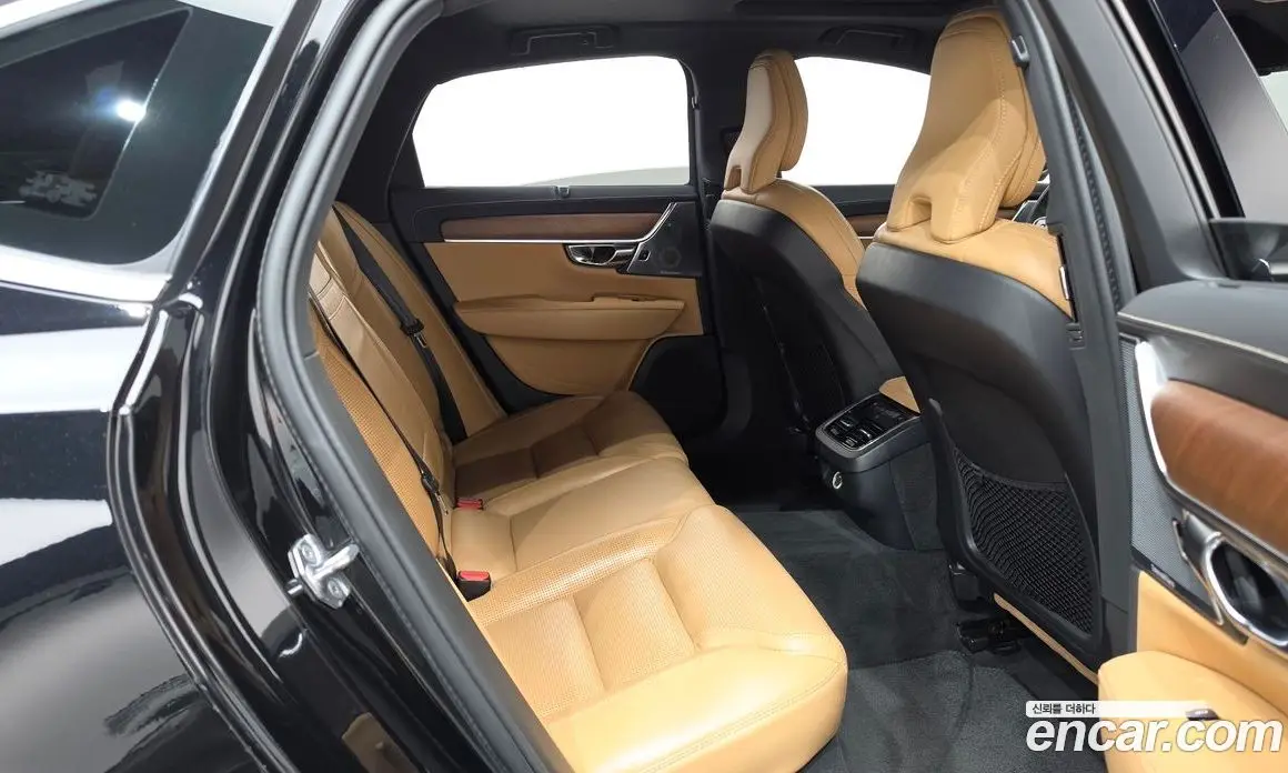 Volvo S90 2020 2.0 автомат (гидро), фото 17 Volvo S90 2020 2.0 автомат (гидро), фото 17