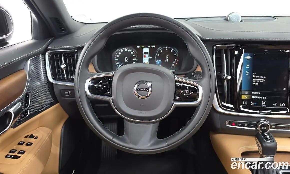 Volvo S90 2020 2.0 автомат (гидро), фото 18 Volvo S90 2020 2.0 автомат (гидро), фото 18