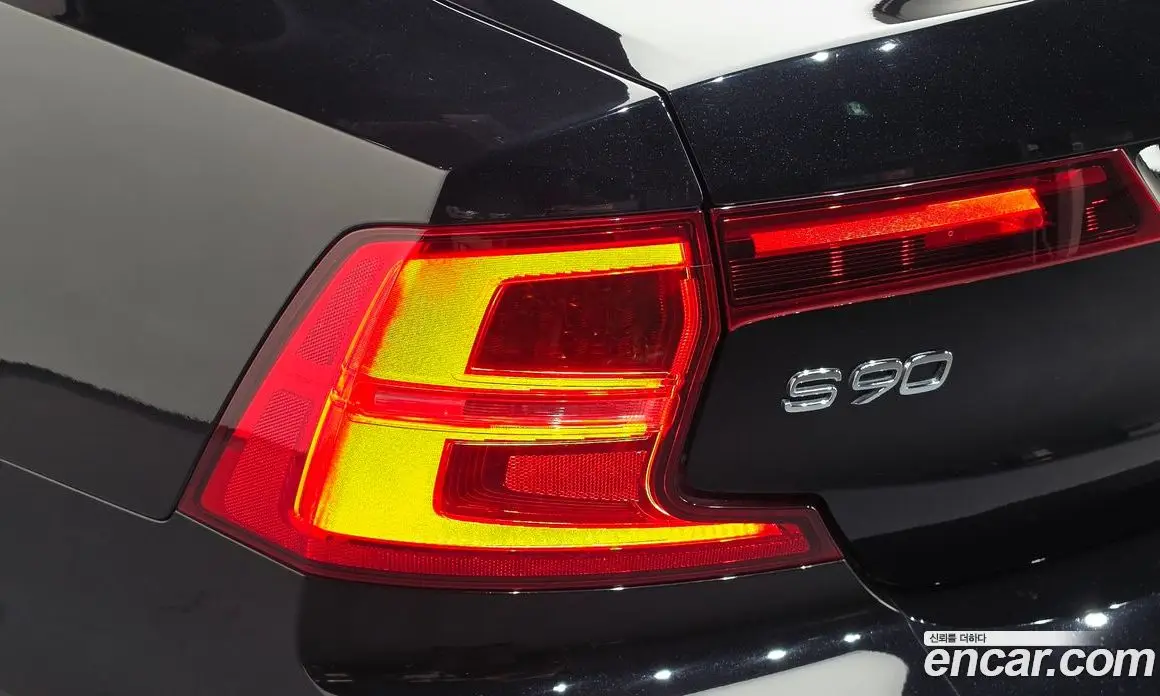 Volvo S90 2020 2.0 автомат (гидро), фото 9 Volvo S90 2020 2.0 автомат (гидро), фото 9