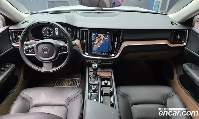 Volvo V60 2019 2.0 автомат (гидро), миниатюра 7 Volvo V60 2019 2.0 автомат (гидро), миниатюра 7
