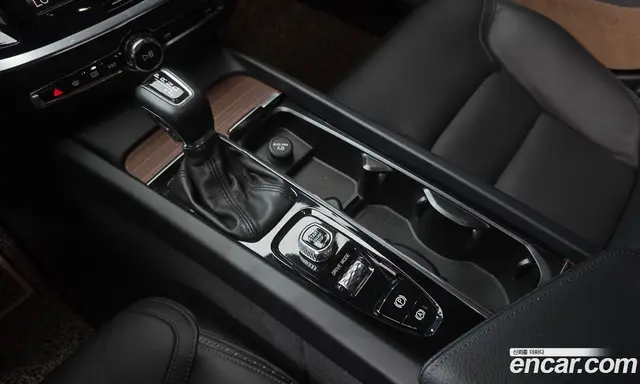 Volvo V60 2019 2.0 автомат (гидро), миниатюра 9 Volvo V60 2019 2.0 автомат (гидро), миниатюра 9
