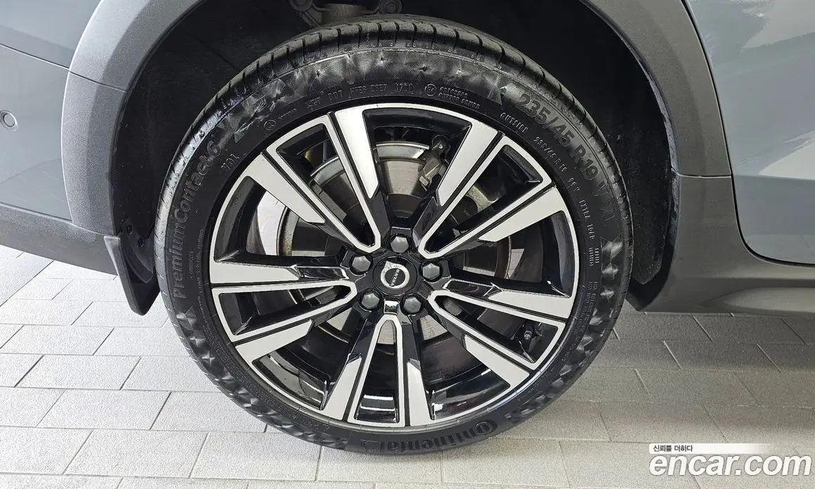 Volvo V60 2022 2.0 автомат (гидро), фото 5 Volvo V60 2022 2.0 автомат (гидро), фото 5