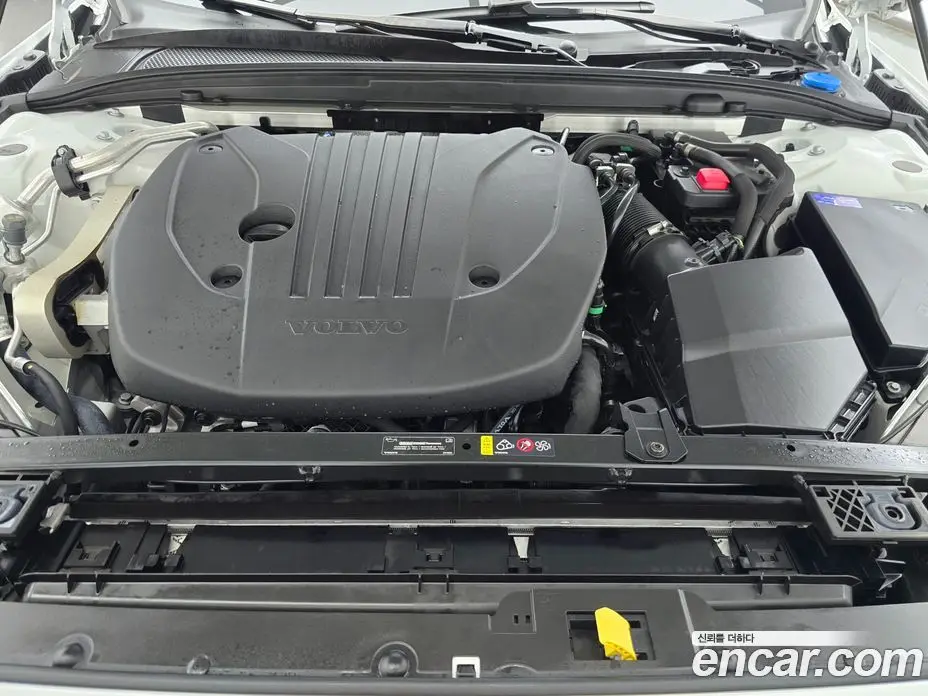 Volvo V60 2024 2.0 автомат (гидро), фото 7 Volvo V60 2024 2.0 автомат (гидро), фото 7