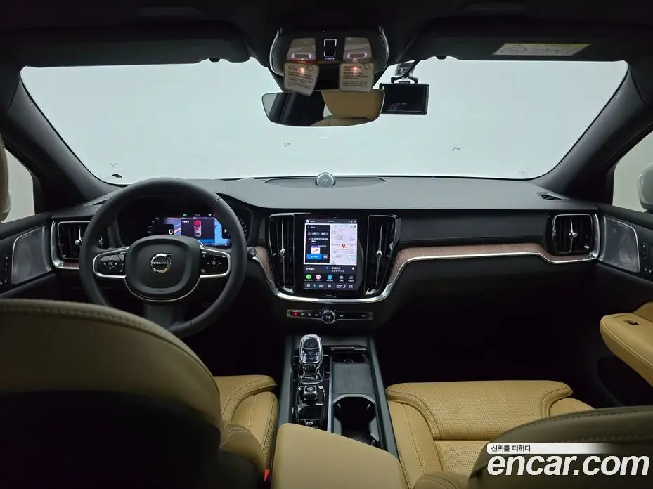 Volvo V60 2024 2.0 автомат (гидро), фото 8 Volvo V60 2024 2.0 автомат (гидро), фото 8