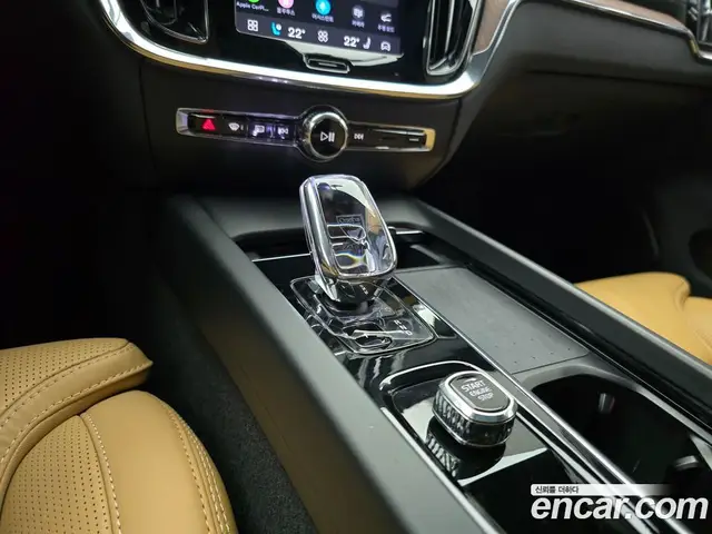 Volvo V60 2024 2.0 автомат (гидро), миниатюра 10 Volvo V60 2024 2.0 автомат (гидро), миниатюра 10