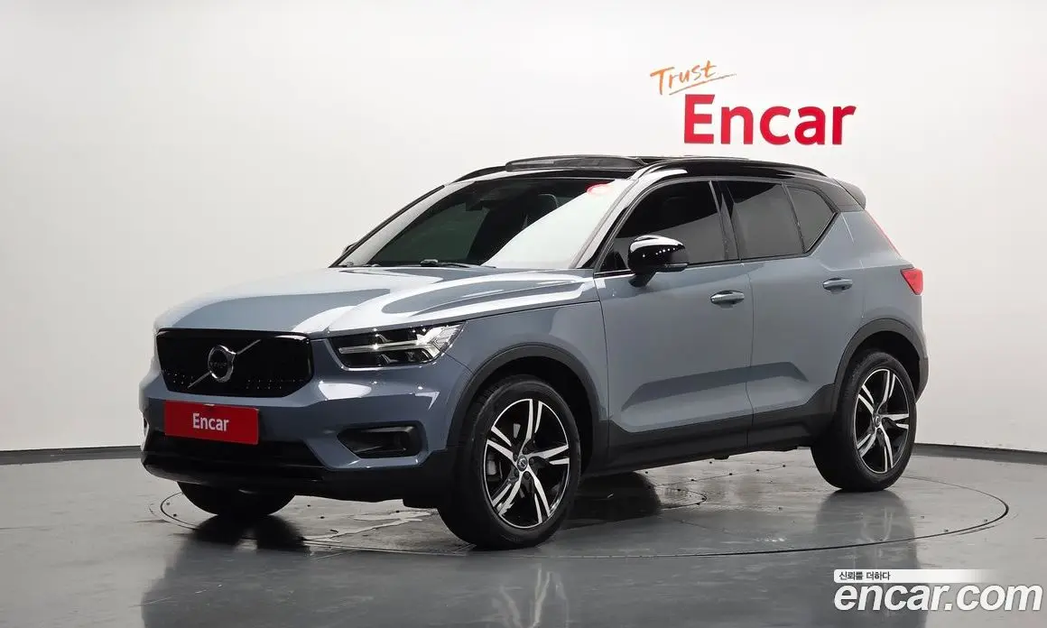 Volvo XC40 2020 2.0 автомат (гидро), фото 1 Volvo XC40 2020 2.0 автомат (гидро), фото 1