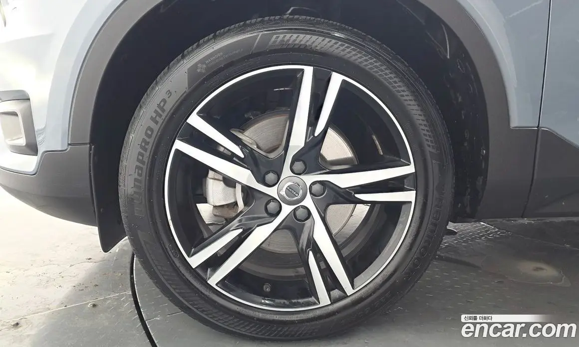 Volvo XC40 2020 2.0 автомат (гидро), фото 5 Volvo XC40 2020 2.0 автомат (гидро), фото 5