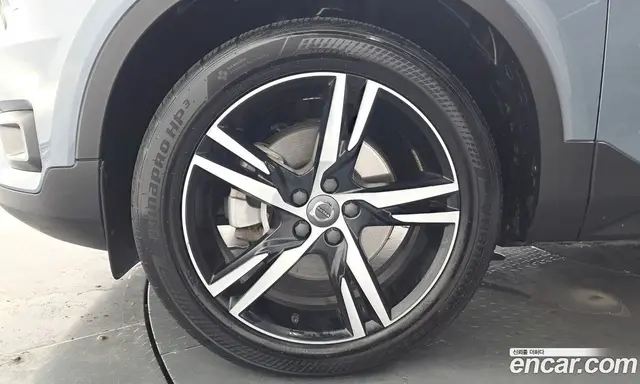 Volvo XC40 2020 2.0 автомат (гидро), миниатюра 5 Volvo XC40 2020 2.0 автомат (гидро), миниатюра 5