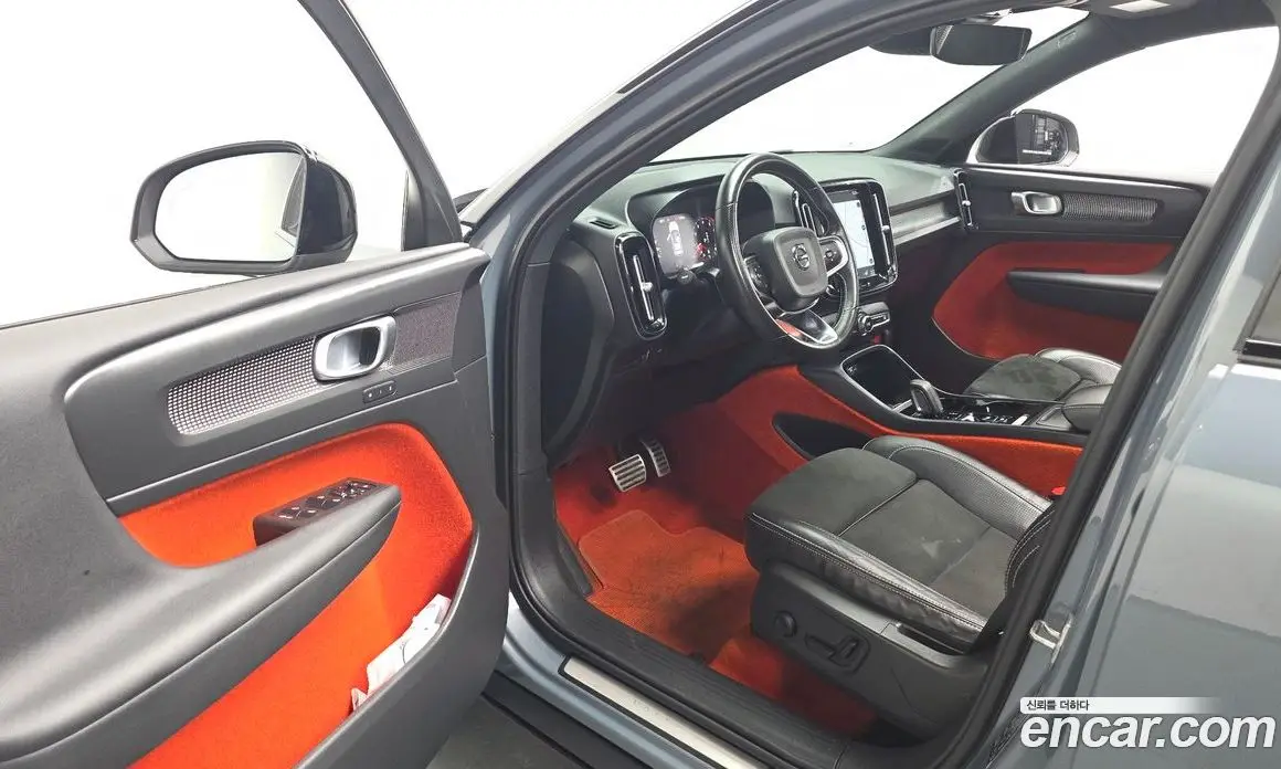 Volvo XC40 2020 2.0 автомат (гидро), фото 10 Volvo XC40 2020 2.0 автомат (гидро), фото 10