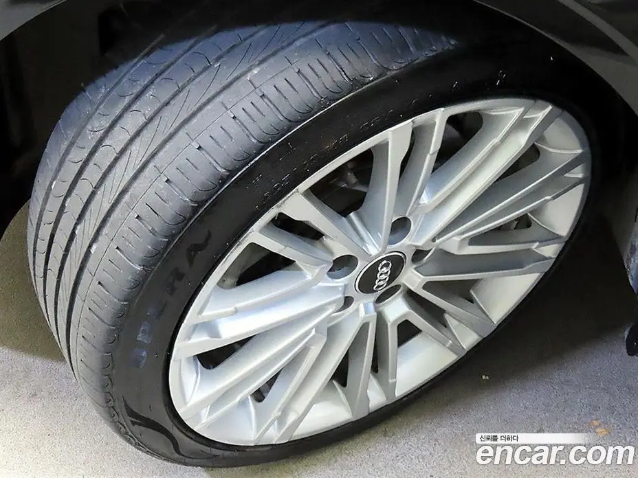 Audi A3 2018 2.0 автомат (гидро), фото 20 Audi A3 2018 2.0 автомат (гидро), фото 20