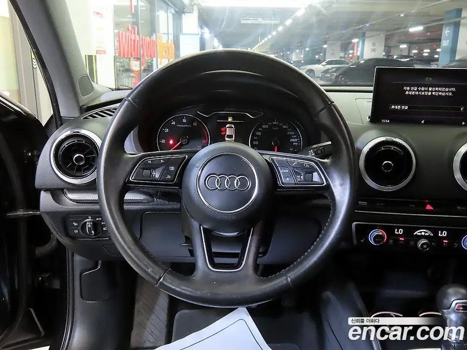 Audi A3 2018 2.0 автомат (гидро), фото 8 Audi A3 2018 2.0 автомат (гидро), фото 8