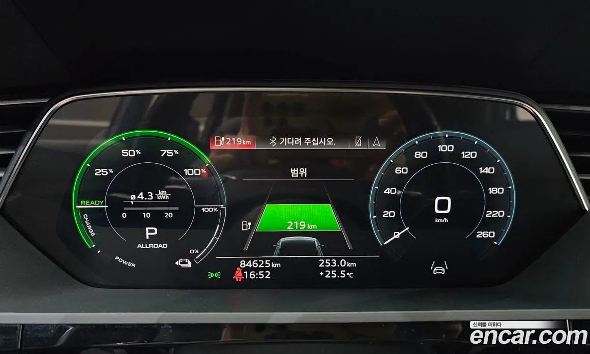 Audi e-tron 2021 0.2 автомат (гидро), фото 11 Audi e-tron 2021 0.2 автомат (гидро), фото 11