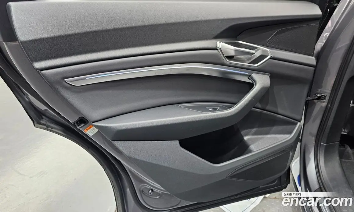 Audi e-tron 2021 0.2 автомат (гидро), фото 15 Audi e-tron 2021 0.2 автомат (гидро), фото 15