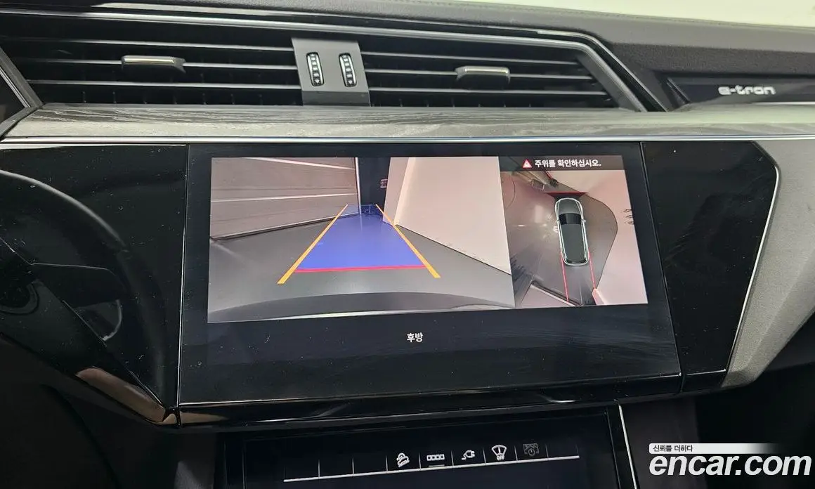 Audi e-tron 2021 0.2 автомат (гидро), фото 21 Audi e-tron 2021 0.2 автомат (гидро), фото 21