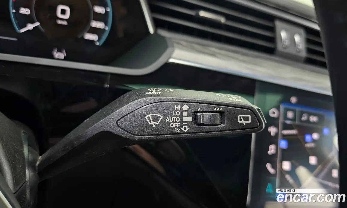 Audi e-tron 2021 0.2 автомат (гидро), фото 27 Audi e-tron 2021 0.2 автомат (гидро), фото 27