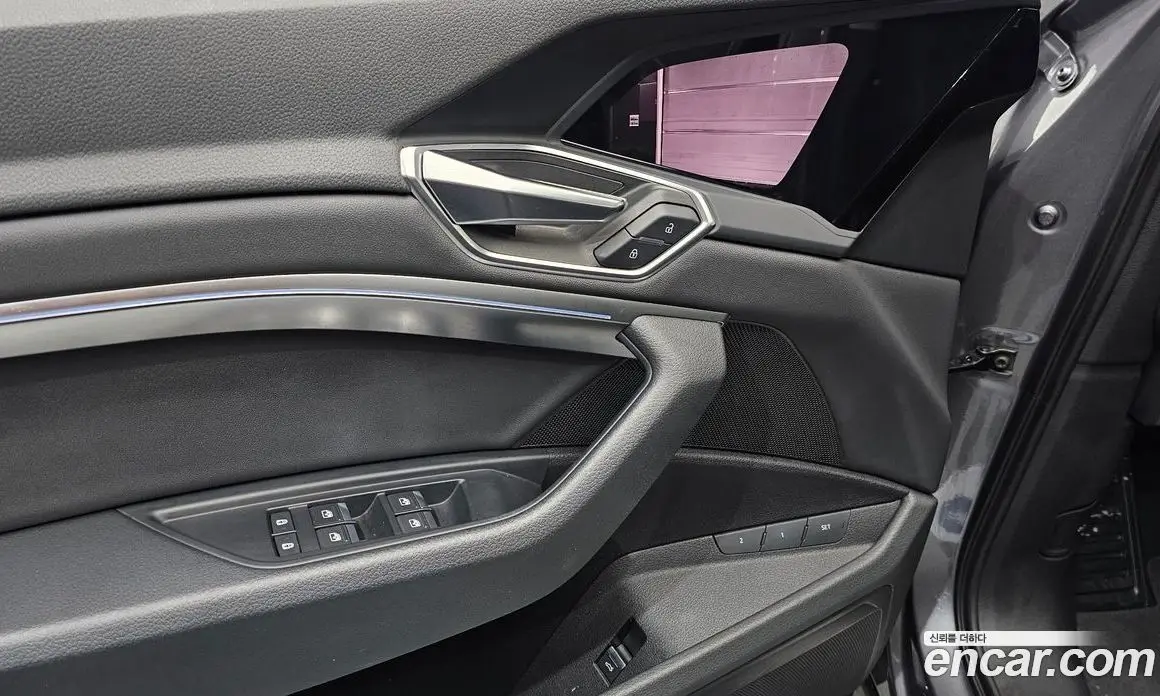 Audi e-tron 2021 0.2 автомат (гидро), фото 31 Audi e-tron 2021 0.2 автомат (гидро), фото 31