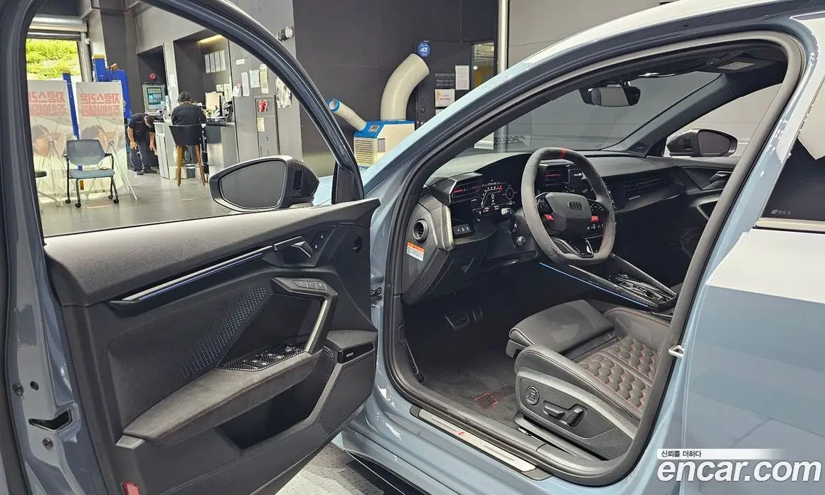 Audi RS3 2025 2.5 автомат (гидро), фото 13