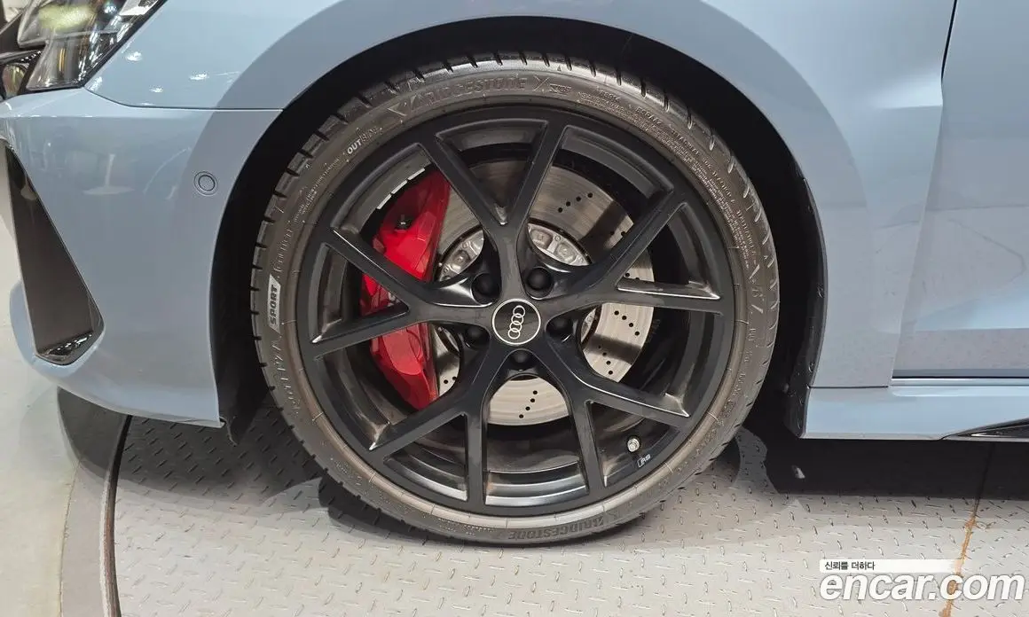 Audi RS3 2025 2.5 автомат (гидро), фото 5