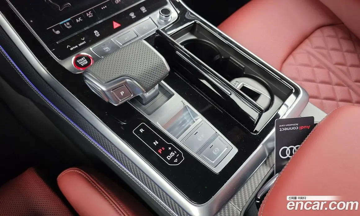 Audi SQ7 2026 4.0 автомат (гидро), фото 12