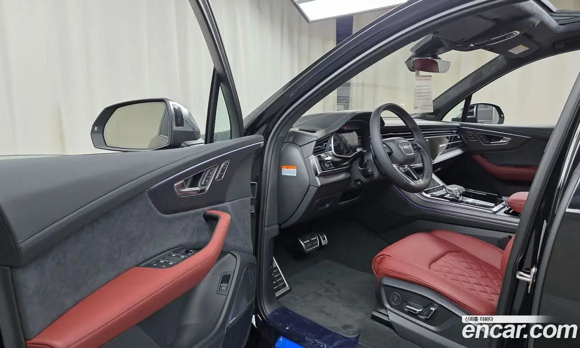 Audi SQ7 2026 4.0 автомат (гидро), фото 13