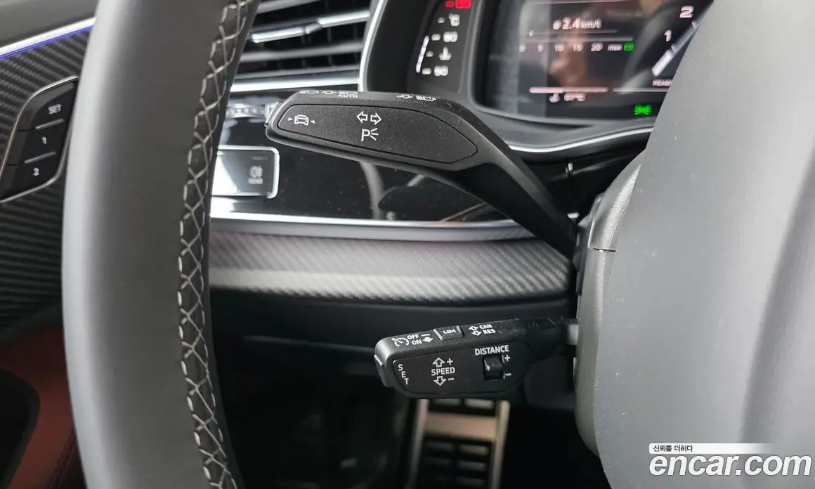 Audi SQ7 2026 4.0 автомат (гидро), фото 25
