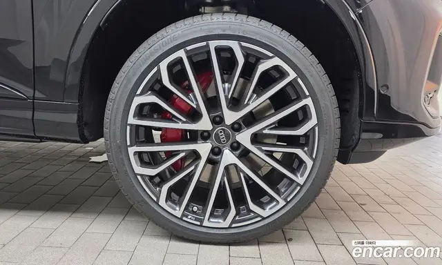 Audi SQ7 2026 4.0 автомат (гидро), миниатюра 7